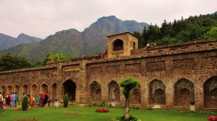 places to visit in srinagar 